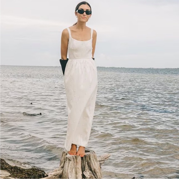 NWT Antonio Melani
× Elizabeth Damrich Glass Stretch
Mikado Embellished Dress - Picture 2 of 9